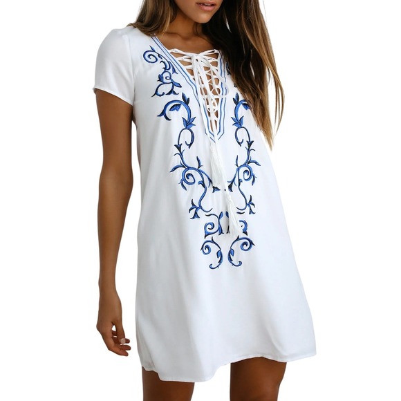 Lulus Dresses & Skirts - NEW Lulus Size Small Down in Kokomo Ivory Embroidered‎ Shift Dress Short Sleeve